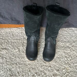 No. 6 tall shearling clog boots. So cozy and cute. Size 39.